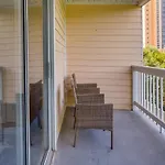 Charming Pcb Condo With Balcony Walk To Beach!